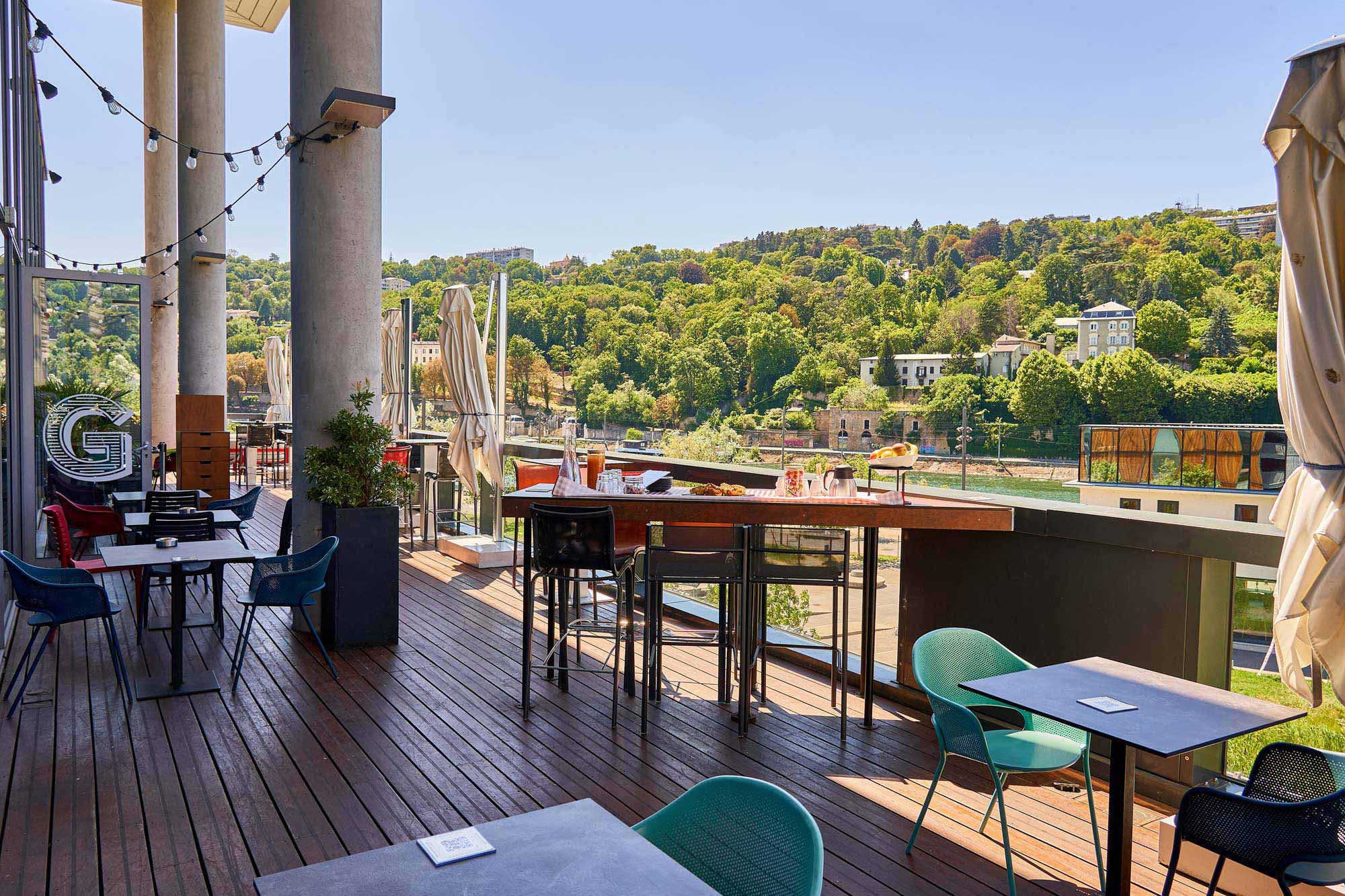 Gourmet Bar Confluence